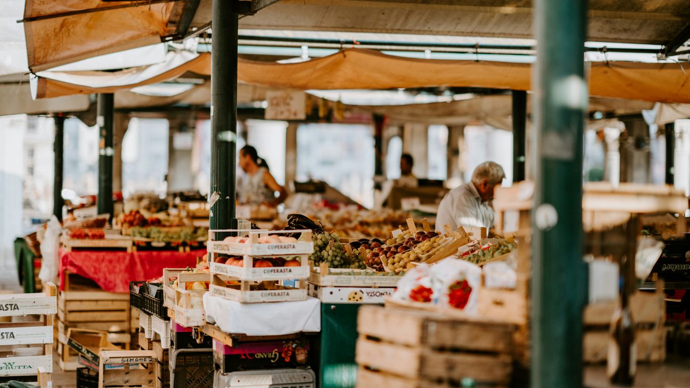 A diverse collection of digital commerce retail strategies