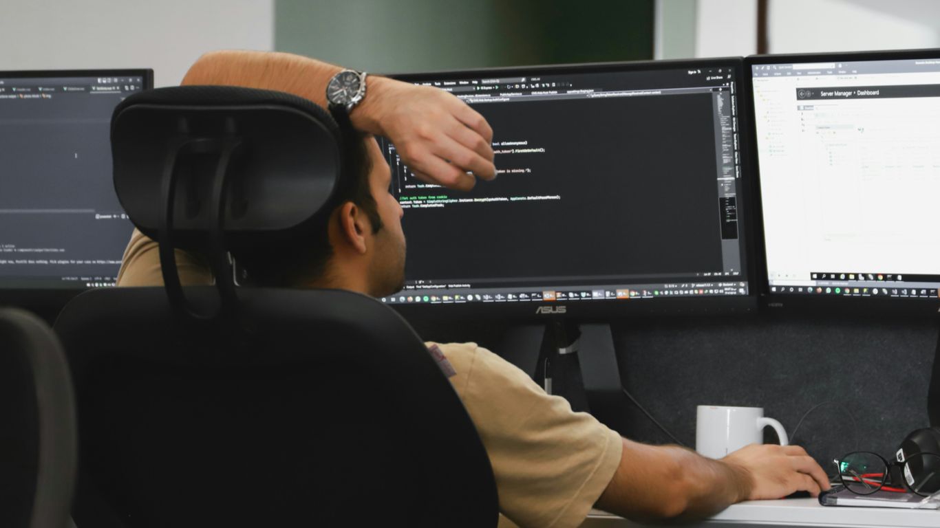 Modern office and web development setup