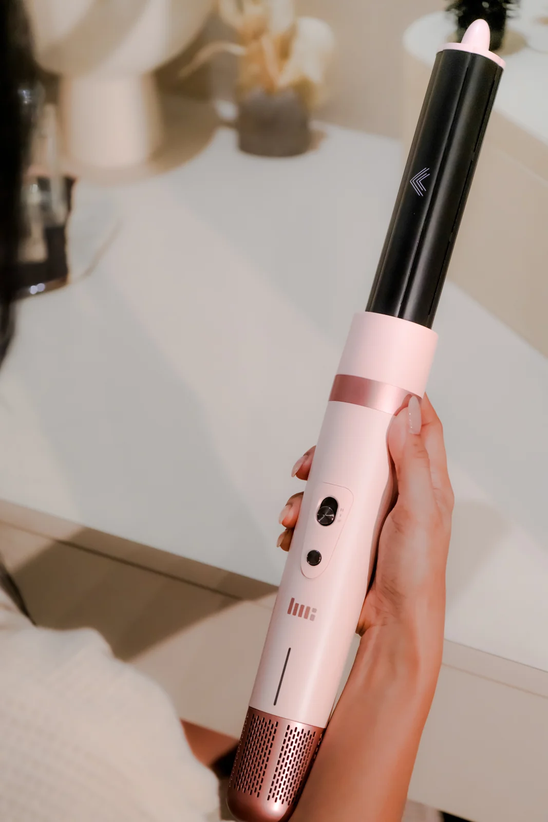 Imi Hair Tool photography by PaperCutCollective